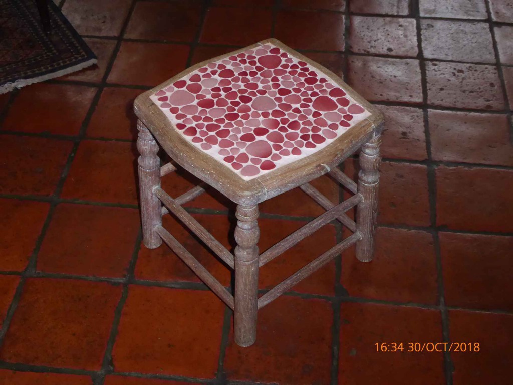 Tabouret mosaïqué